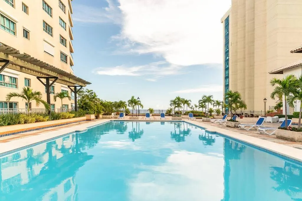 Apartment Luxurious 2Bdr Condo Located In Prestigious Tower. Santo Domingo